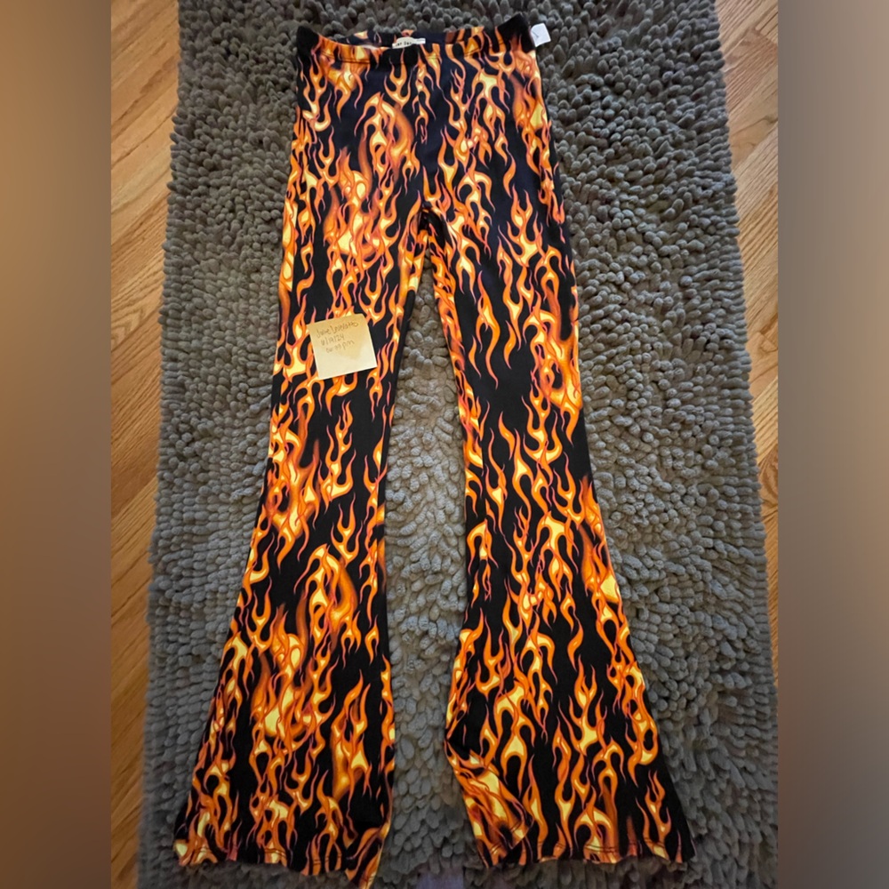 Flamed Flare Yoga Pants